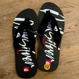 QUICKSILVER Men’s Size 12 Slippers/Sandals ⭐️NWOT⭐️